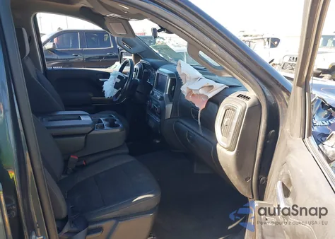 2021 Chevrolet Silverado 1500 4Wd Standard Bed Lt z USA, uszkodzony, nr VIN 3GCUYDED9MG119261